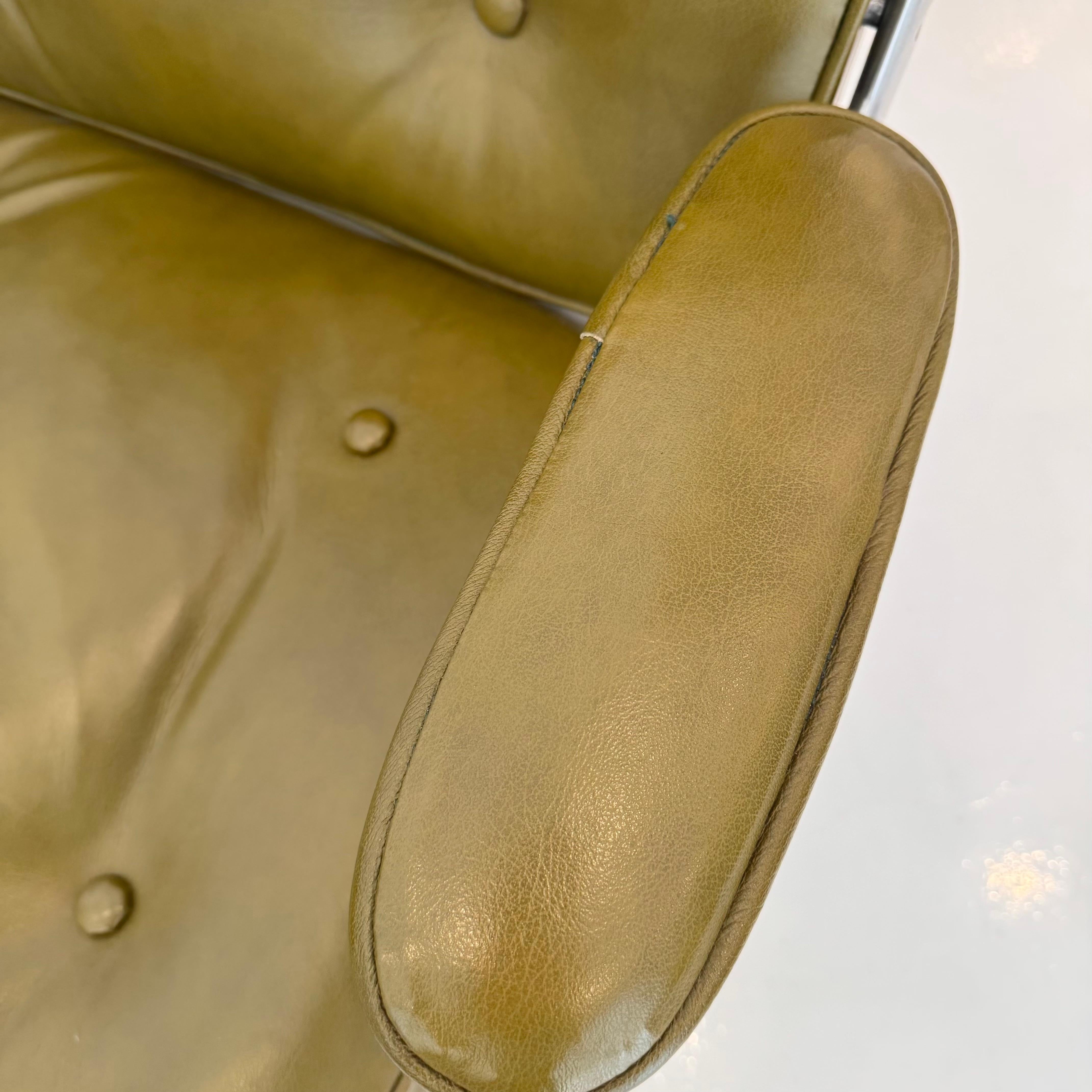 Chaise Eames Time Life en cuir olive pour Herman Miller, années 1980 aux États-Unis en vente 4