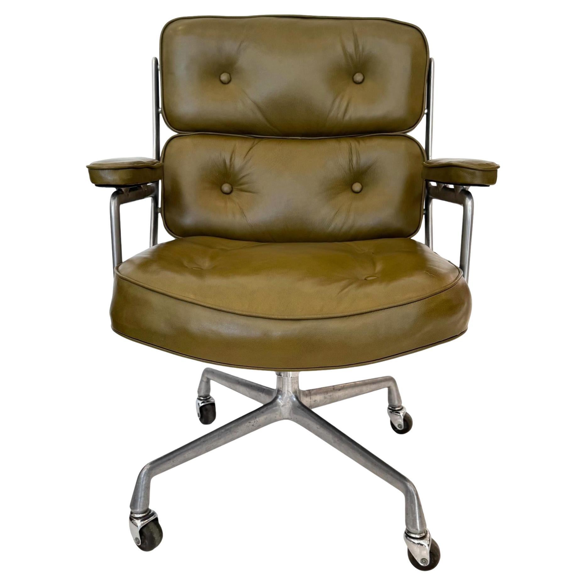 Sedia Eames Time Life in pelle d'ulivo per Herman Miller, anni '80 USA in vendita