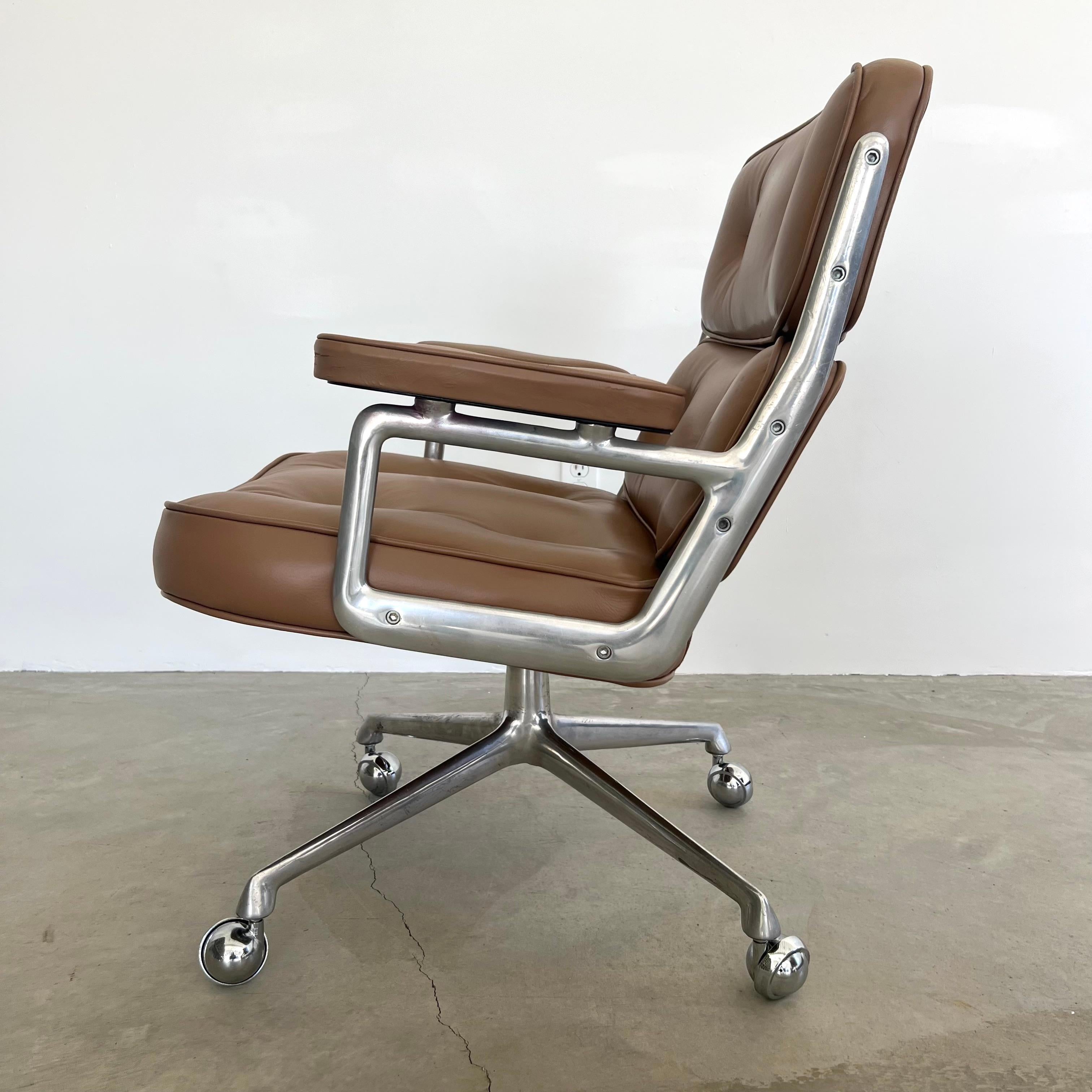 Eames Time Life Chair in Tan Leather for Herman Miller, 1980s USA For Sale 1
