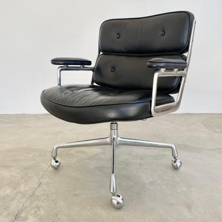 Eames Time Life Lobby Chair in Black Leather for Herman Miller, 1983 USA 5