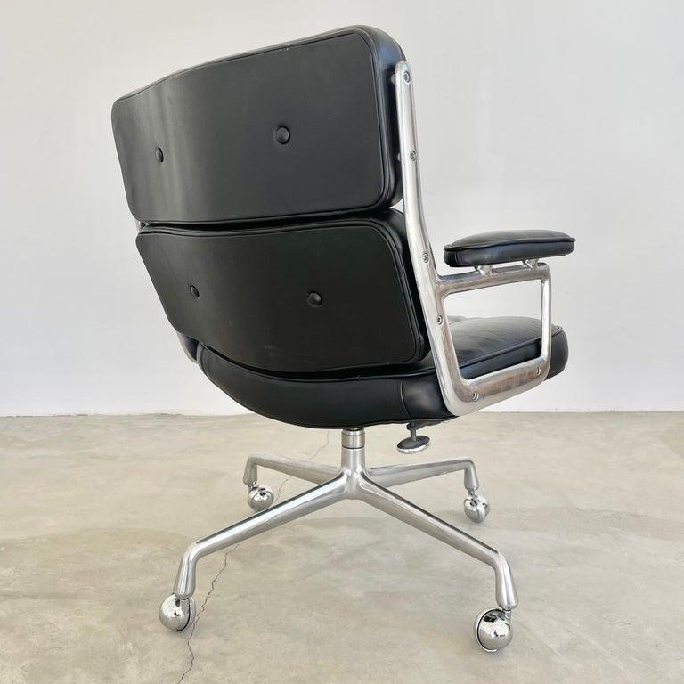 Eames Time Life Lobby-Stuhl aus schwarzem Leder für Herman Miller, 1983 USA 1