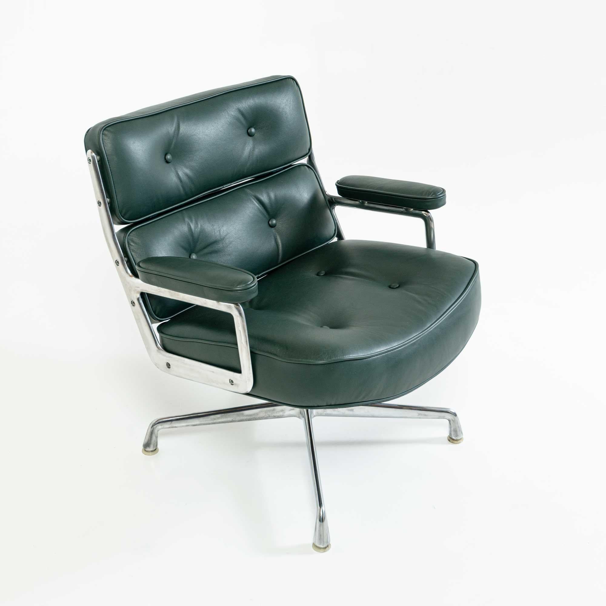 Mid-Century Modern Eames Time Life Lobby Lounge Chair ES105/675 in Midnight Green Aniline Leather