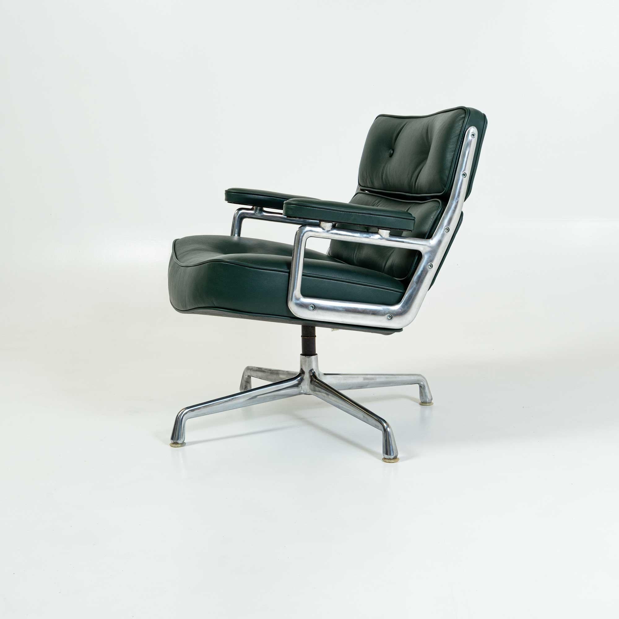 eames lobby