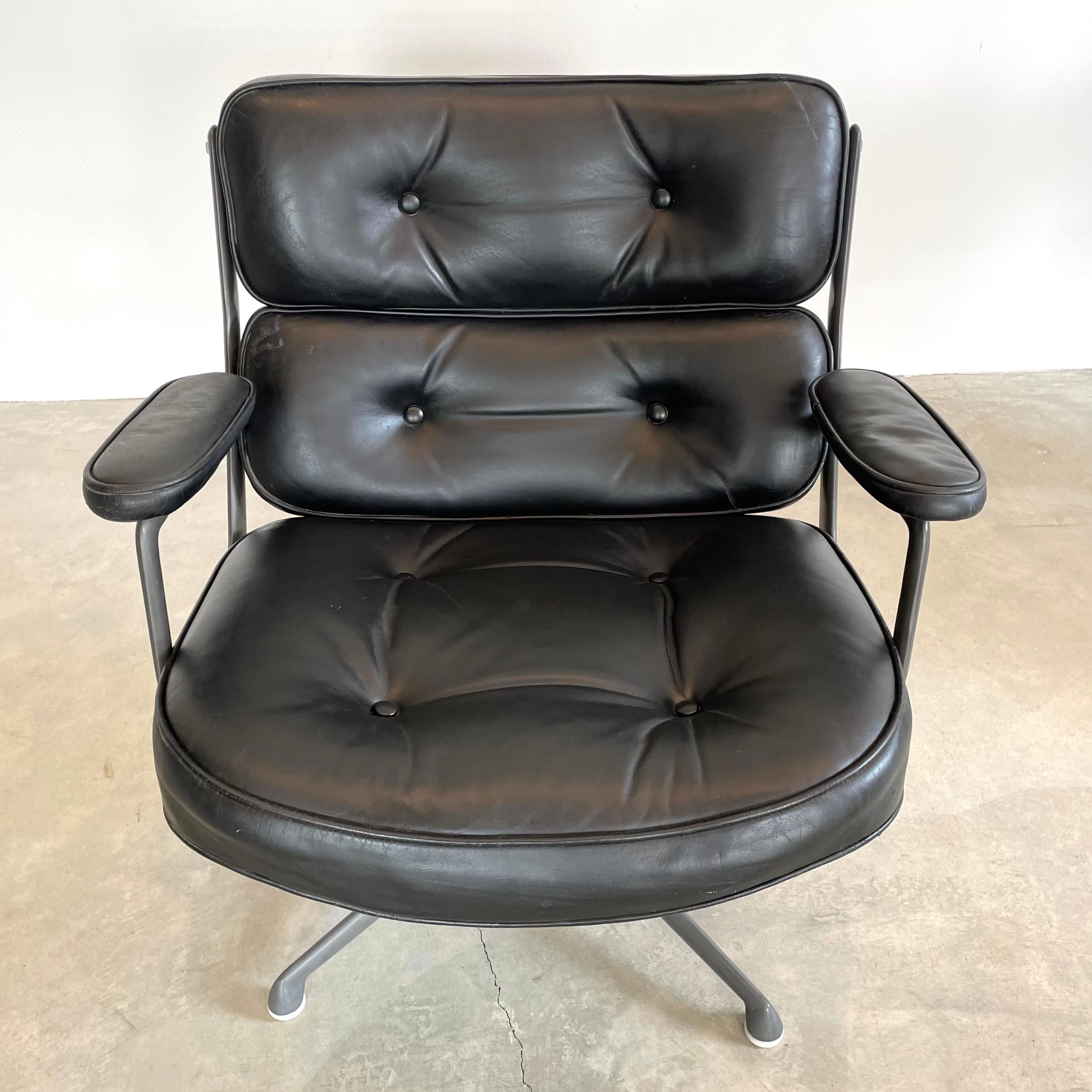 Eames Time Life Lobby Lounge Chair in Black Leather for Herman Miller, 1980s USA For Sale 8