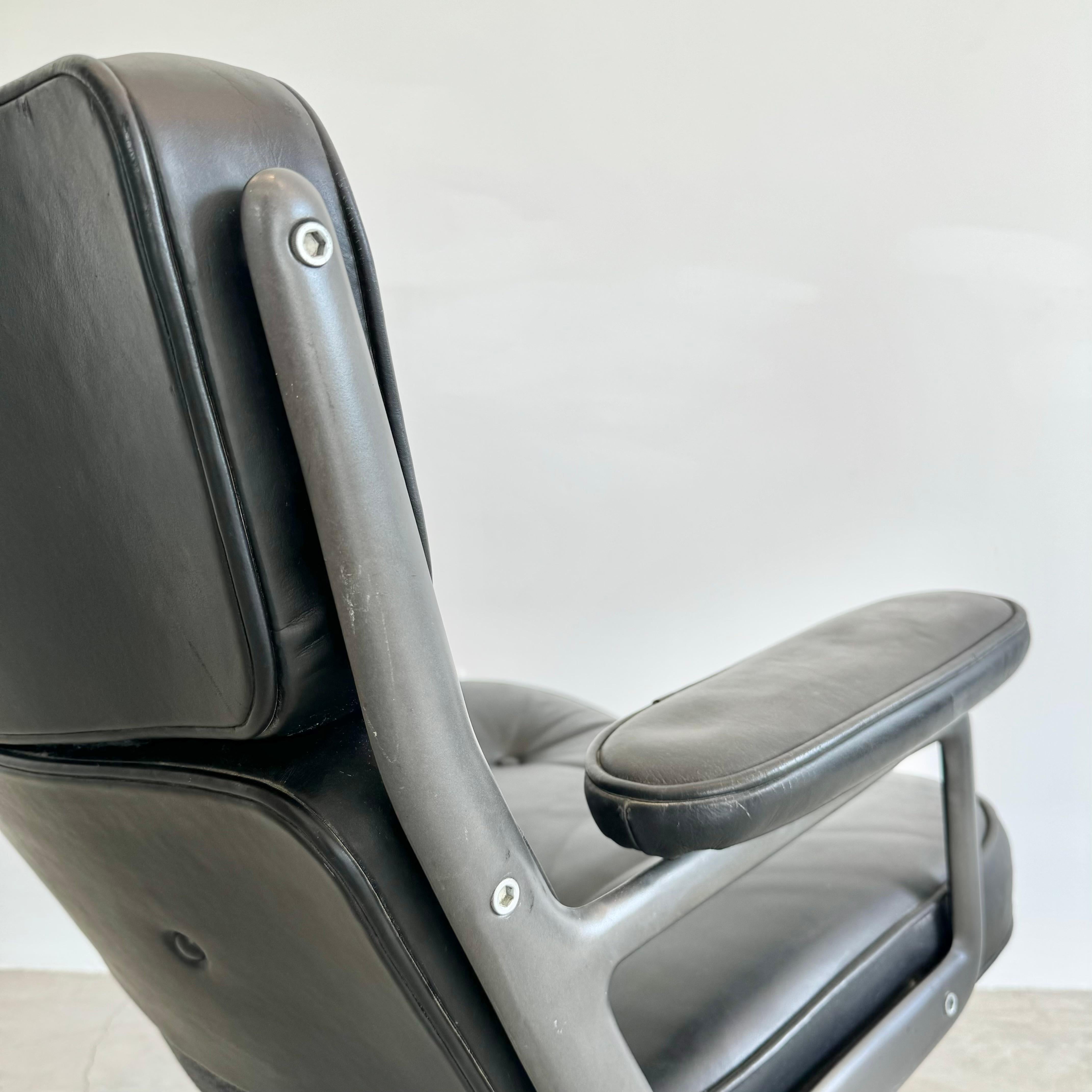 Eames Time Life Lobby Lounge Chair in Black Leather for Herman Miller, 1980s USA For Sale 6
