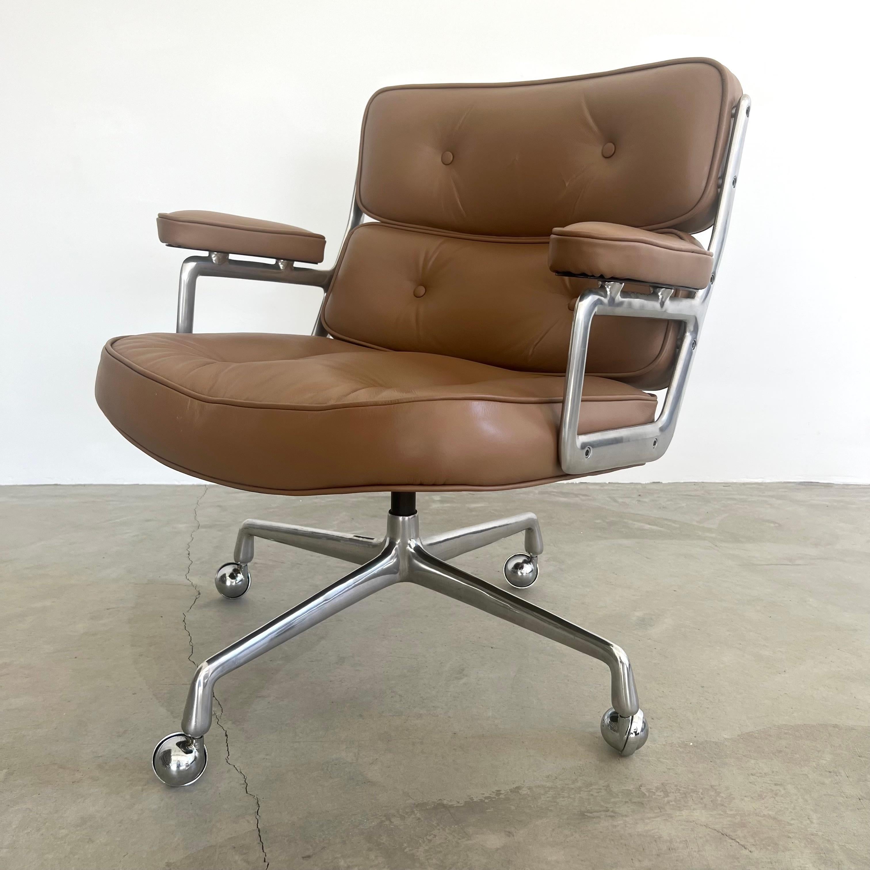 Eames Time Life Lobby Lounge Chair in Tan Leather for Herman Miller, 1980s USA 8