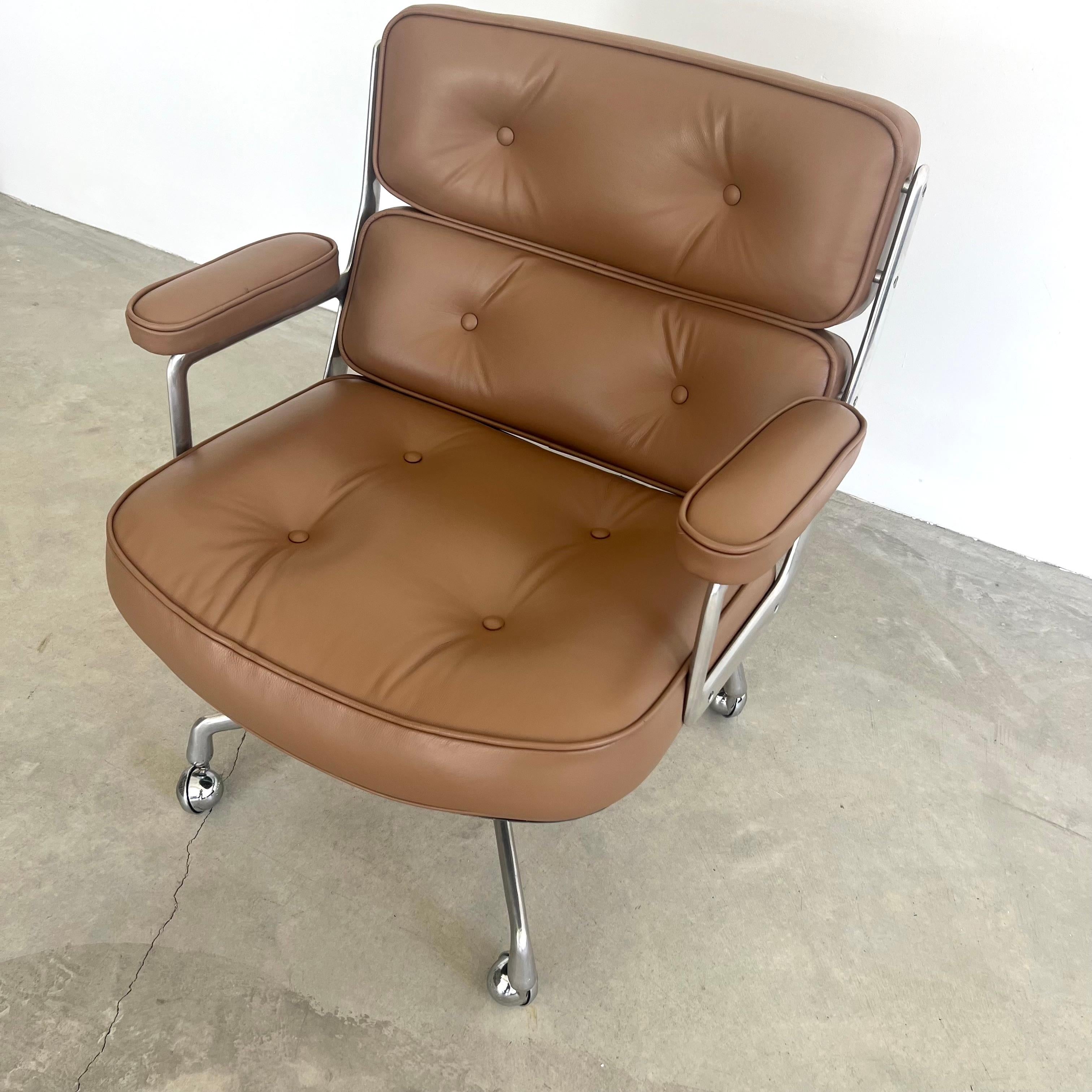 Eames Time Life Lobby Lounge Chair in Tan Leather for Herman Miller, 1980s USA 1