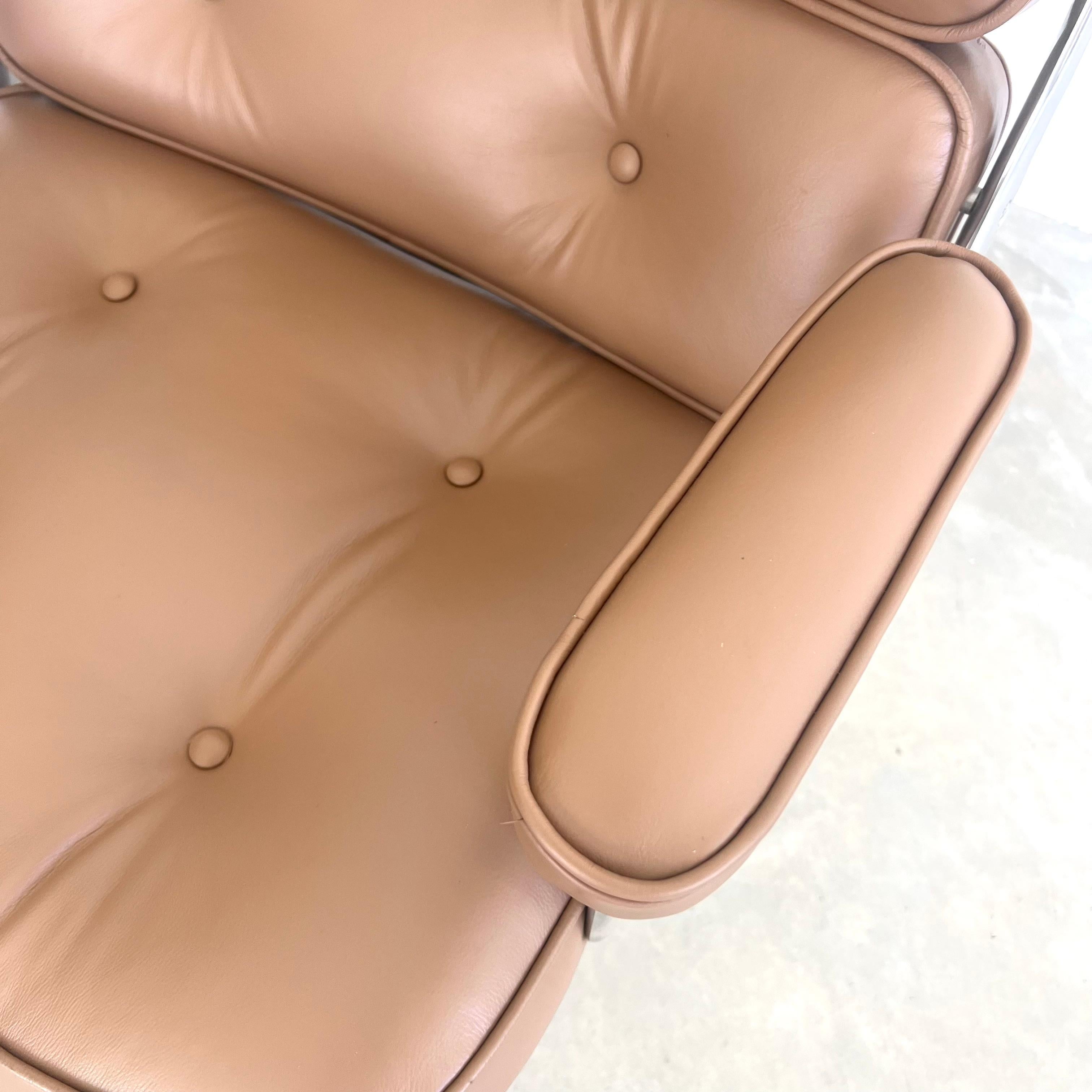 Eames Time Life Lobby Lounge Chair in Tan Leather for Herman Miller, 1980s USA 2