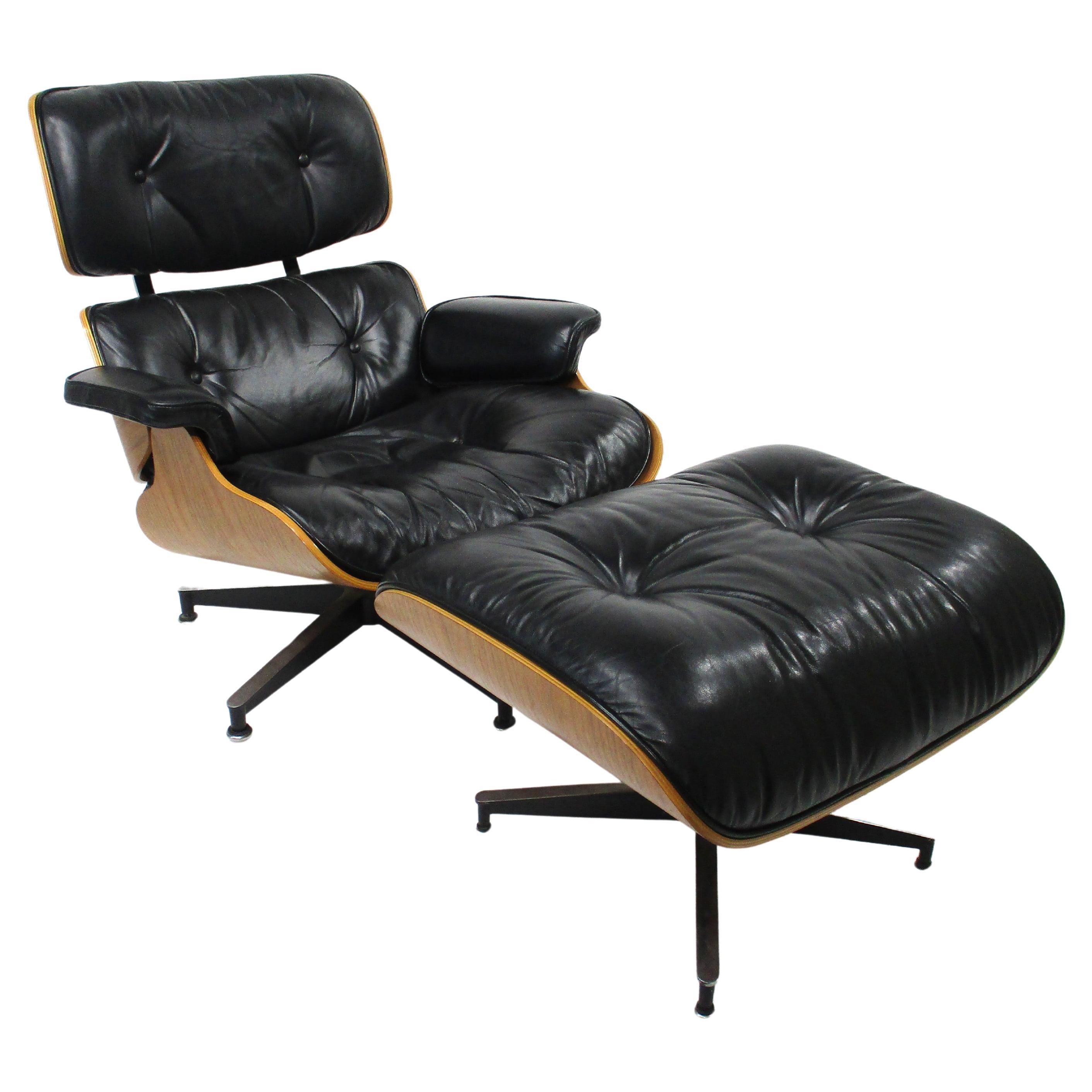 Chaise longue Eames 670 avec pouf Herman Miller en vente