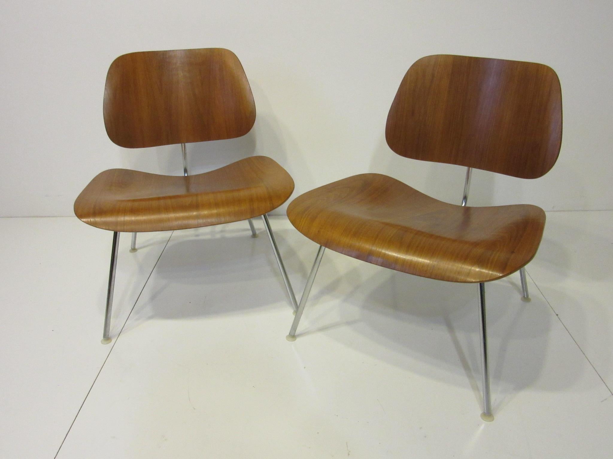 Eames Walnut LCM Lounge Chairs for Herman Miller 2