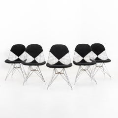 Eames Wire Bikini Chair DKR-2 with Black Cover, Design 1951