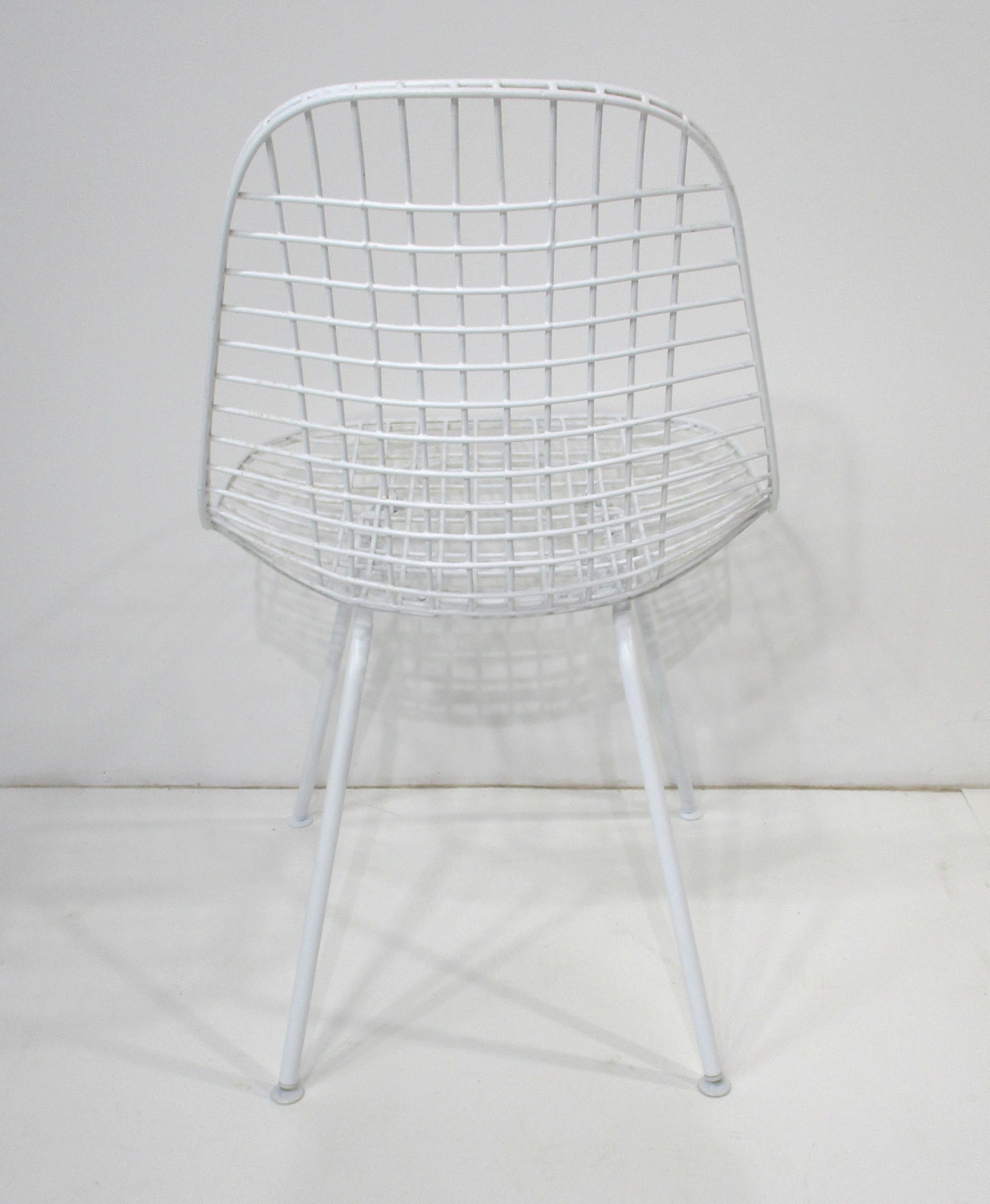 Sedie da pranzo Wire Scoop di Eames per Herman Miller in vendita 1