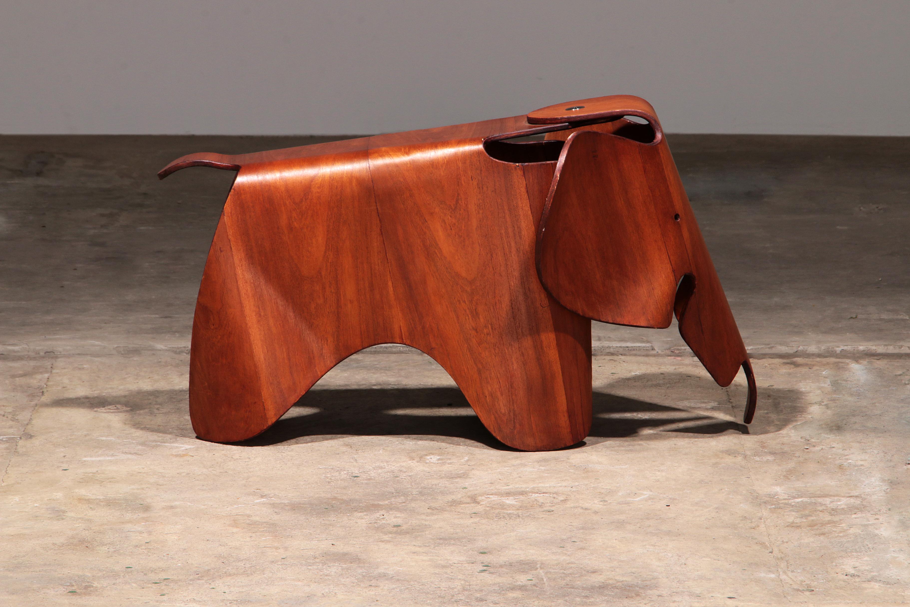 Tabouret éléphant Eames Vitra, design emblématique Bon état à Oirlo, LI
