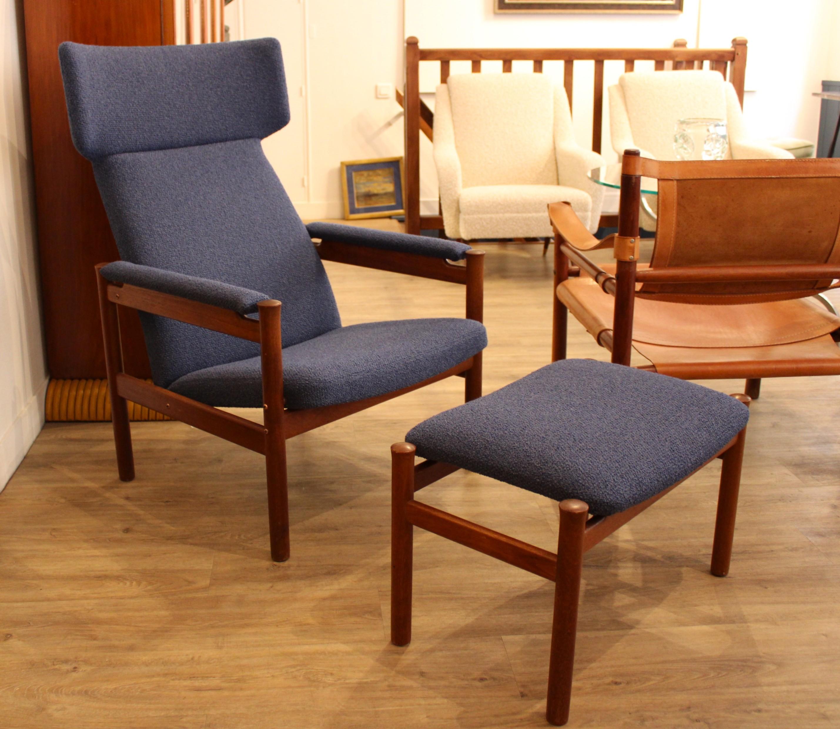Chaise à oreille Modèle 4365 par Hansen, Soren pour Fritz Hansen, 
Danemark, vers 1960
Tissu de Bisson-Brunnel
Dimensions du pouf : 57 x 40 cm