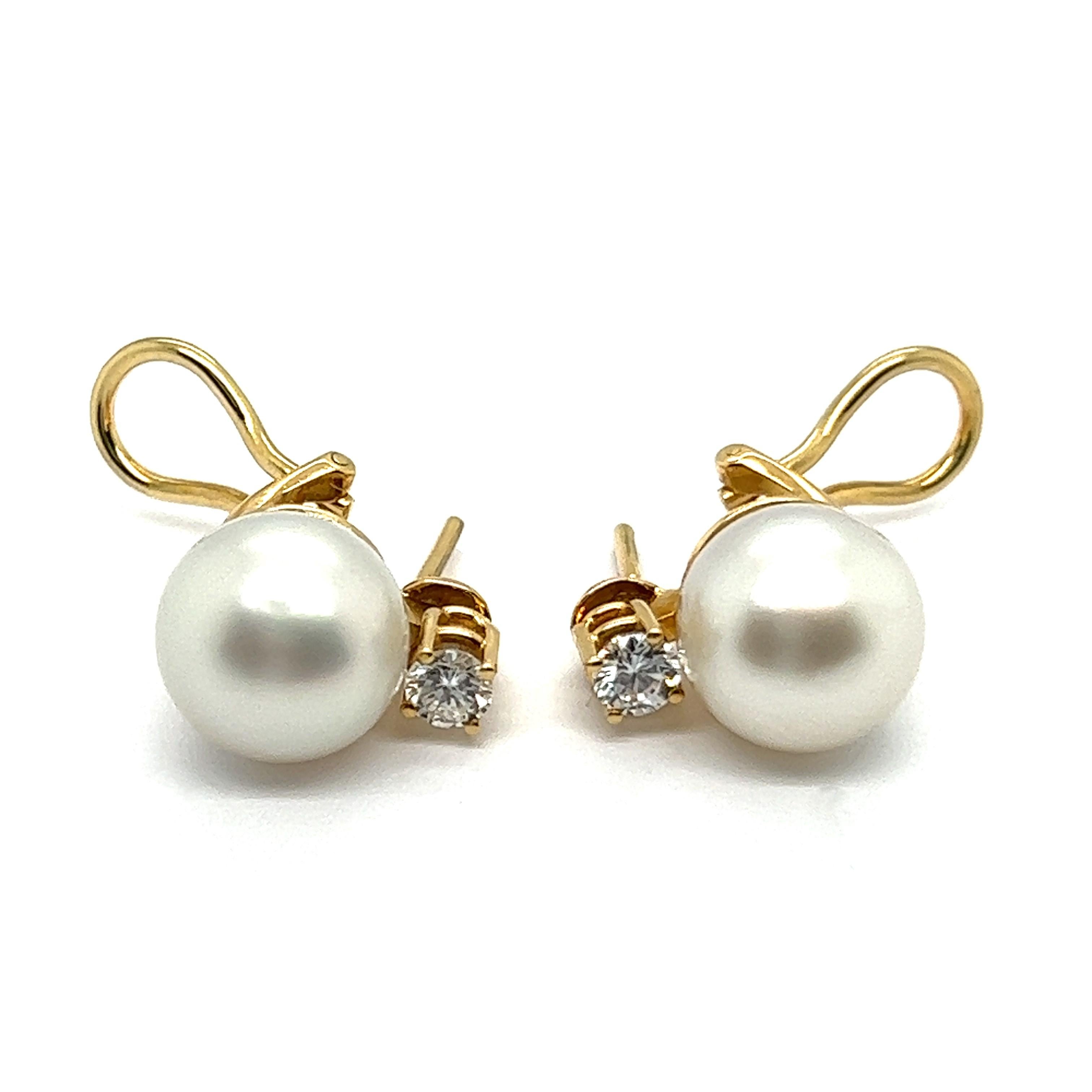 Women's or Men's Ear clips with South Sea Pearls & Diamonds in 18 Karat Yellow Gold