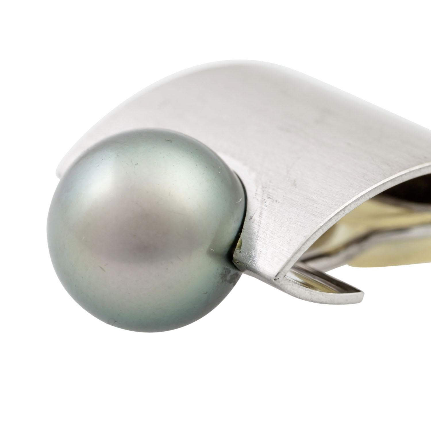 Women's Ear Clips with Tahitian Pearls For Sale