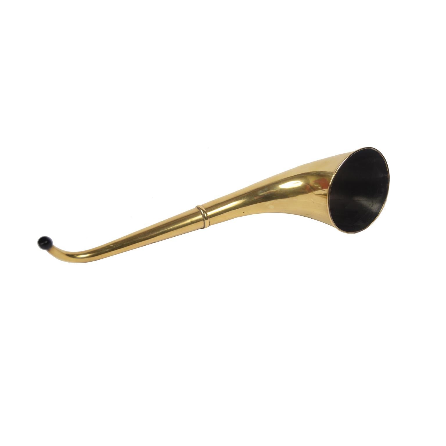 Ear Trumpet Made of Brass and Bakelite English Manufacture of the 1930s In Good Condition In Milan, IT