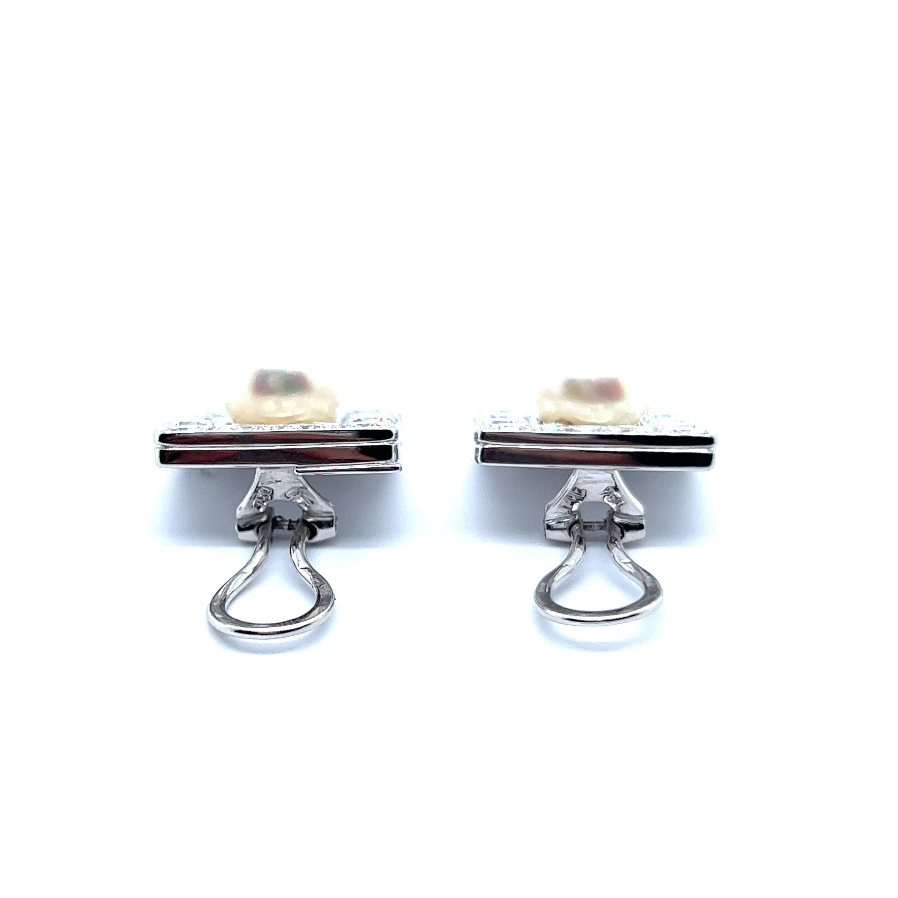 Earclips with Diamonds and Pearls in 18 Karat White Gold For Sale 4