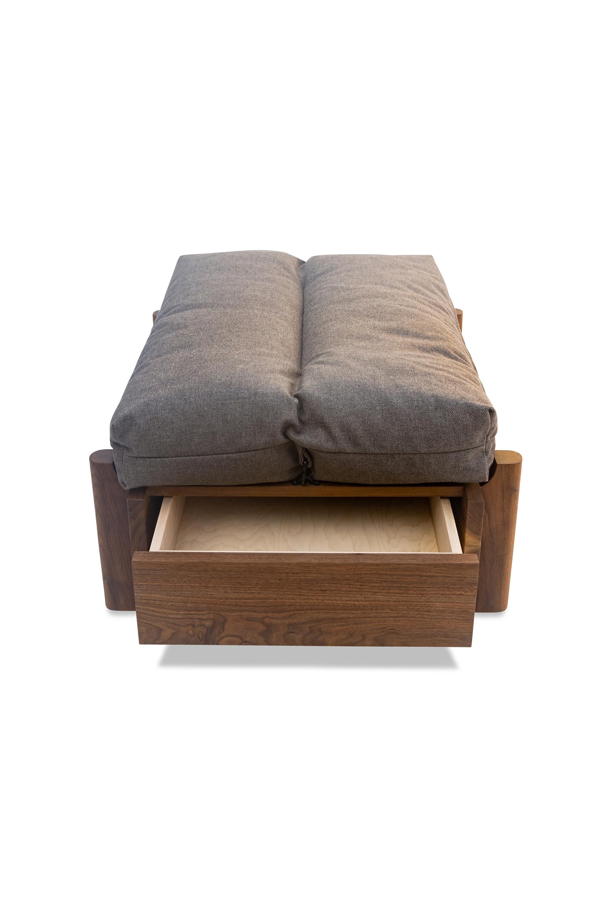 EARL LAPILO Dog Bed For Sale 1