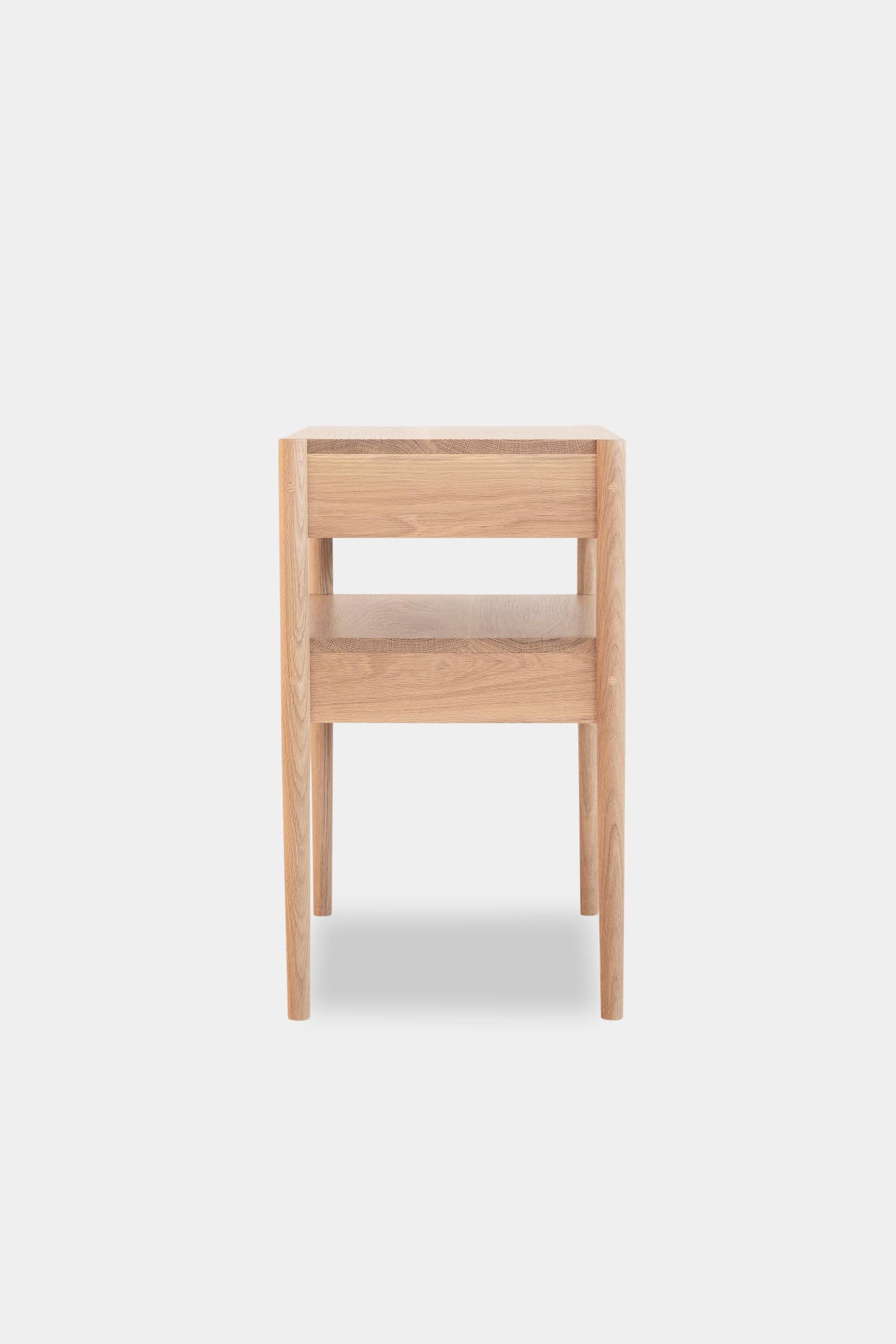 modern oak bedside tables