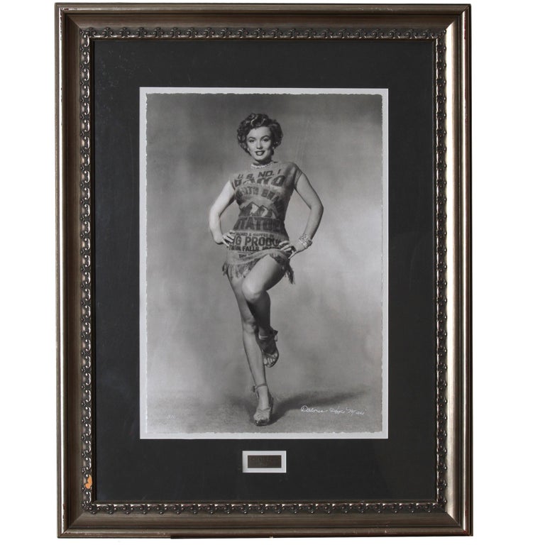 Earl Theisen - Marilyn Monroe "Potato Sack" 1952 For Sale at 1stDibs