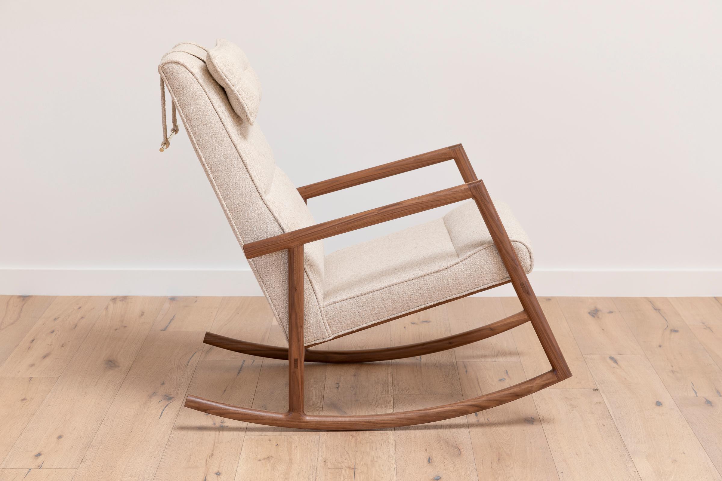 Earl Walnut, Beige Textured Linen Moresby Rocking Chair In New Condition For Sale In North Hollywood, CA