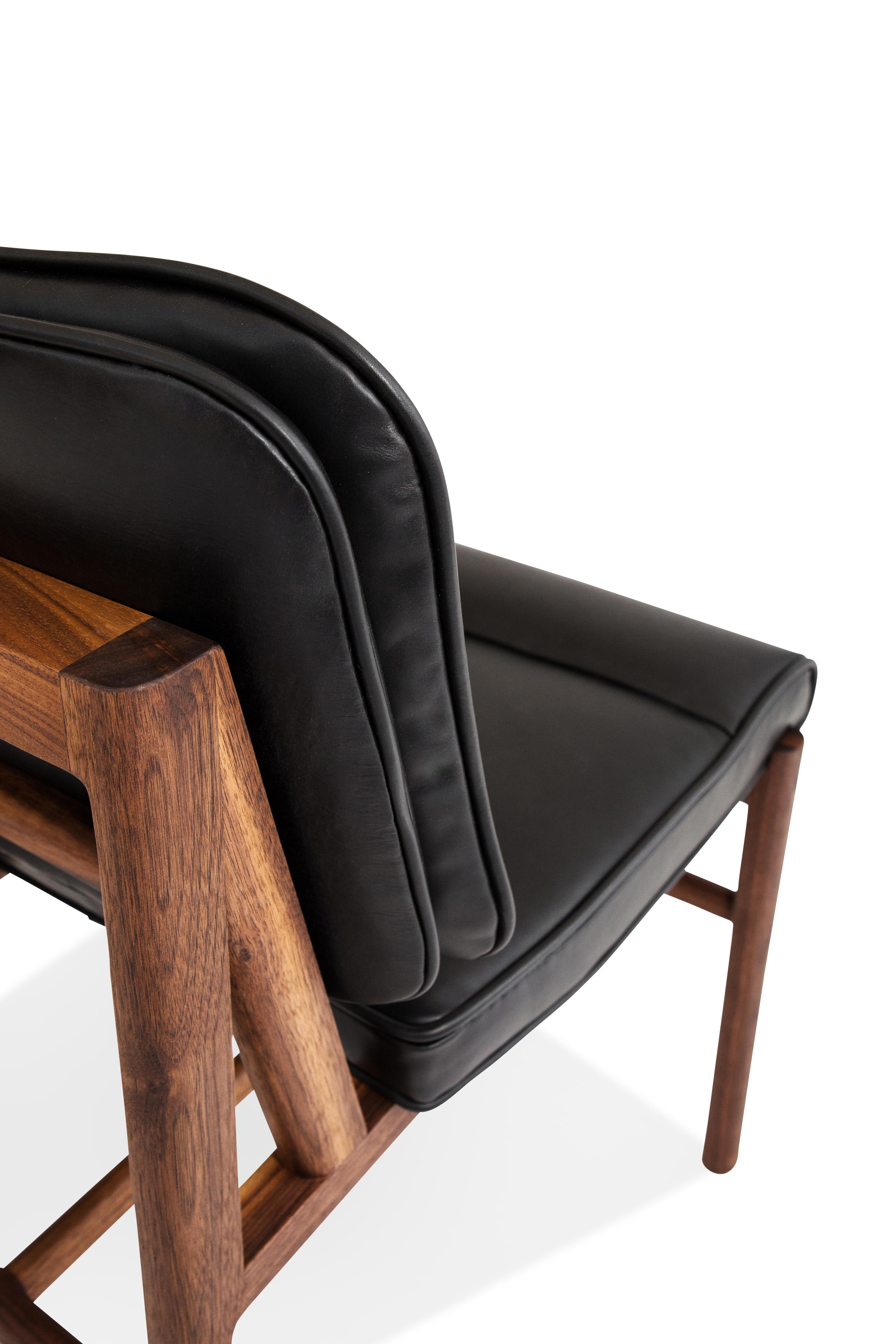 Mid-Century Modern Earl Walnut, Black Leather Moresby Dining Chair For Sale