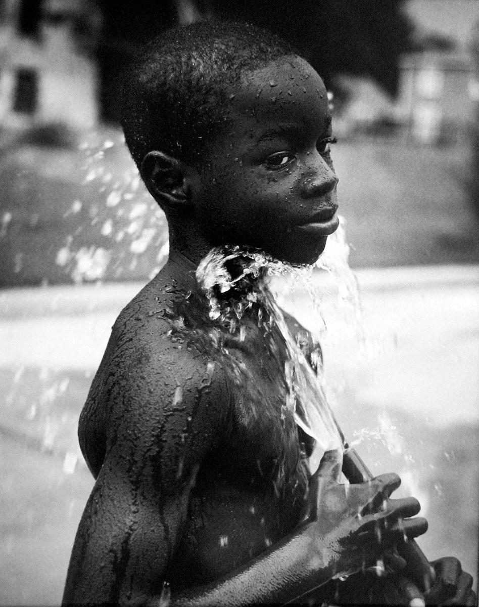 Cooling Waters, Cuney Homes, Houston, TX - Garçon, Child, Summer Time, Portrait