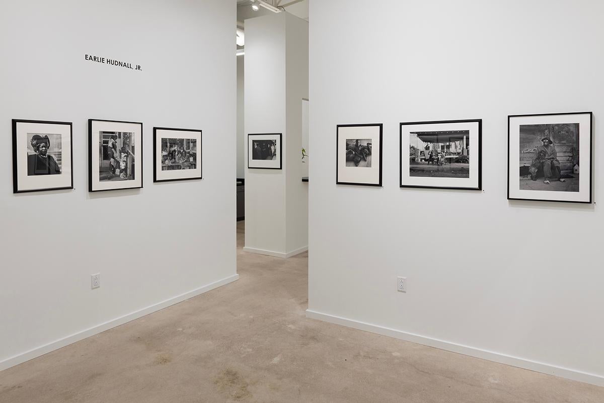 Wheels, 3rd Ward, Houston, Texas - Photographie en noir et blanc, artiste noir en vente 7