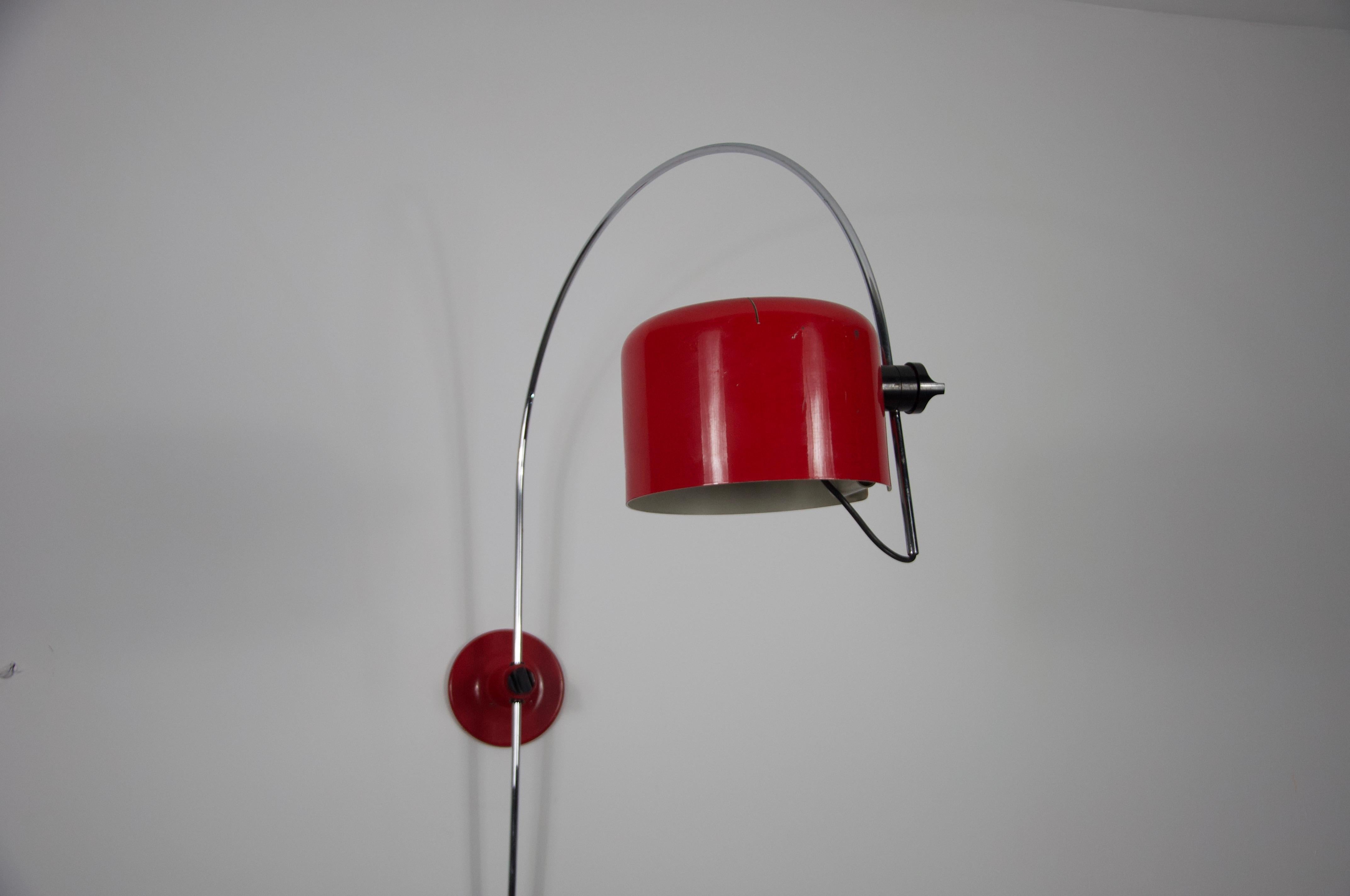 Mid-Century Modern Early 1158 Coupe Wall Lamp by Joe Colombo For Oluce, 1960s For Sale