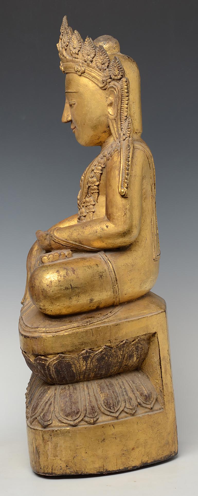 Early 15th Century, Early Ava, Antique Burmese Wooden Seated Crowned Buddha 3