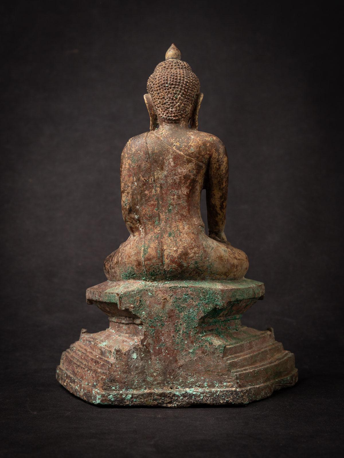 Early 15th century Special antique bronze Burmese Buddha statue from Burma For Sale 13