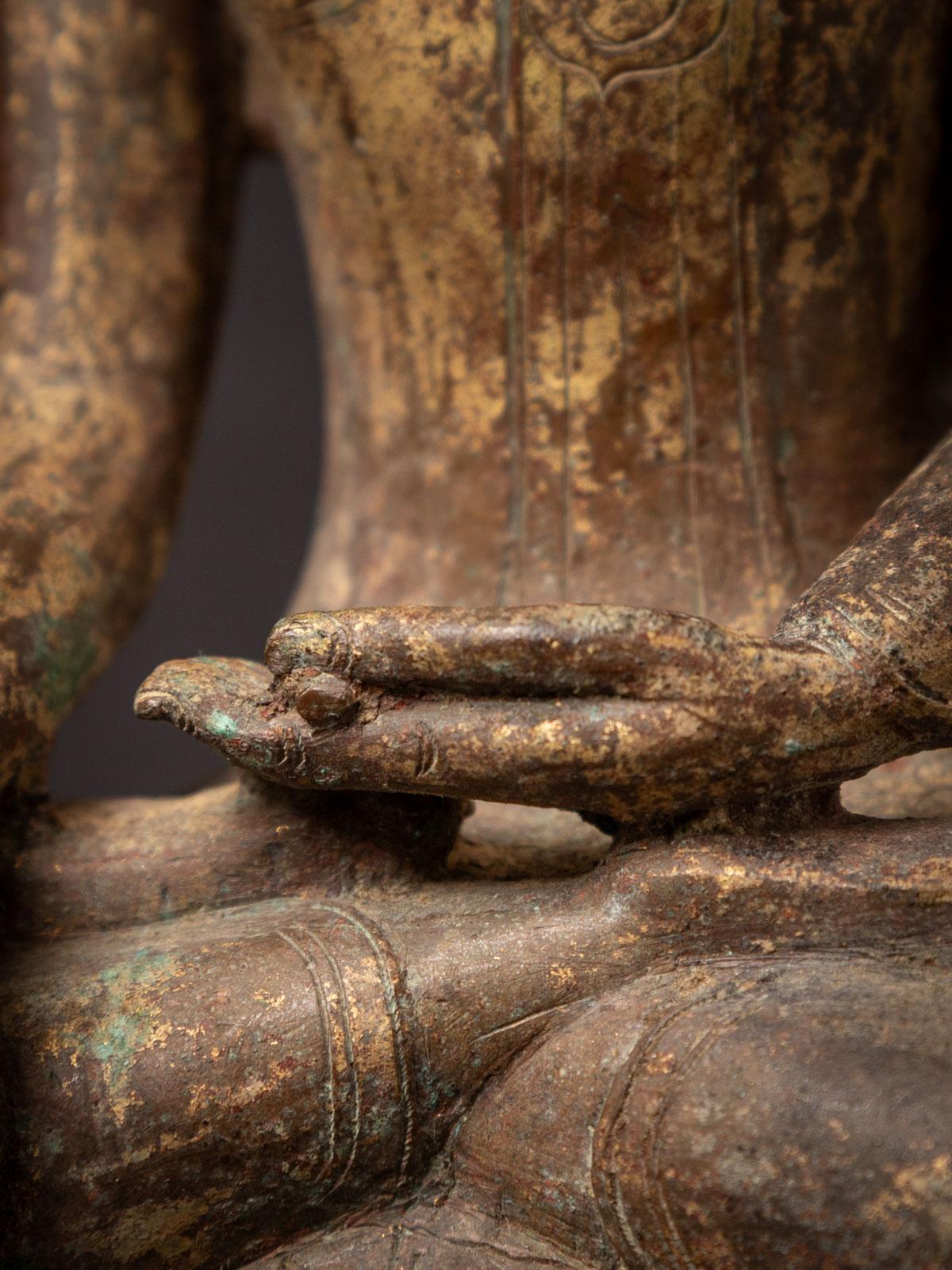 18th Century and Earlier Early 15th century Special antique bronze Burmese Buddha statue from Burma For Sale
