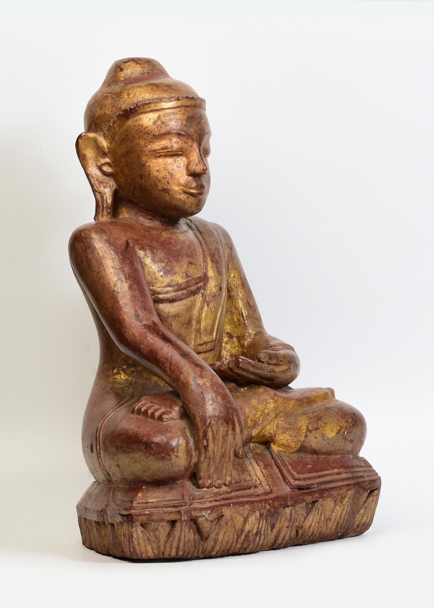 Early 16th Century, Early Shan, Antique Burmese Wooden Seated Buddha For Sale 6