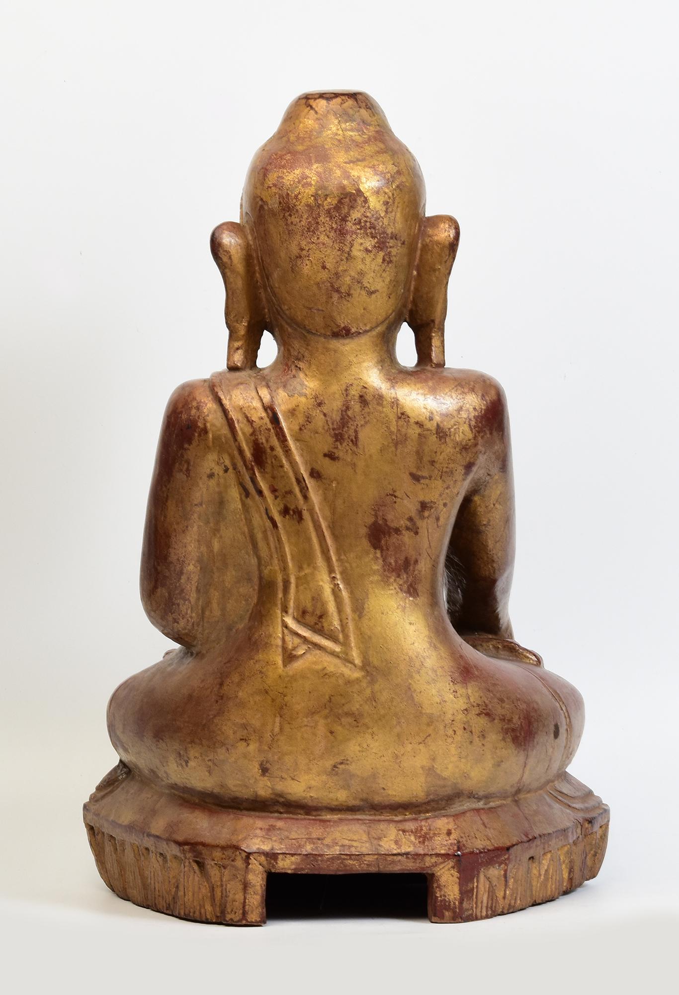 Early 16th Century, Early Shan, Antique Burmese Wooden Seated Buddha For Sale 3