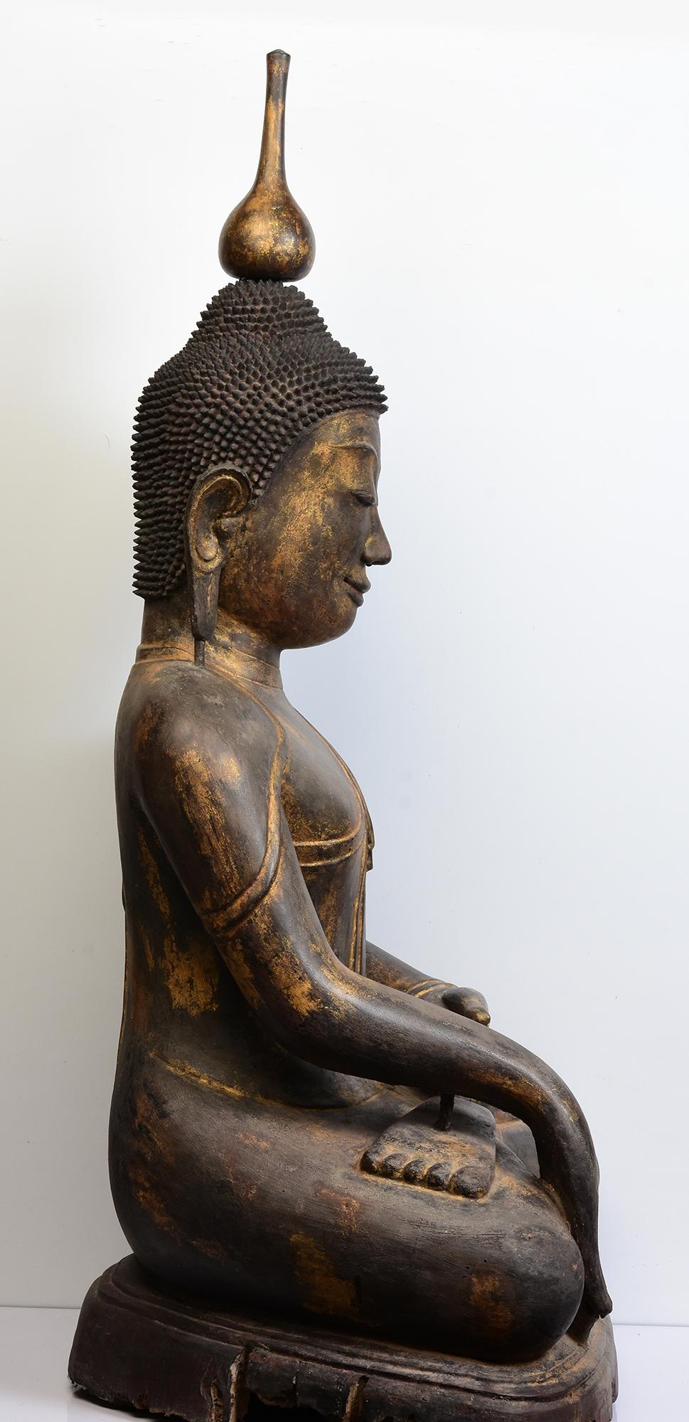Antiker großer burmesischer sitzender Buddha aus Holz, frühes 16. Jahrhundert, früher Shan im Angebot 7