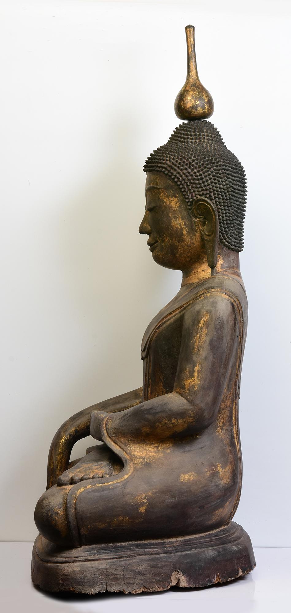 Early 16th Century, Early Shan, Antique Large Burmese Wooden Seated Buddha For Sale 3