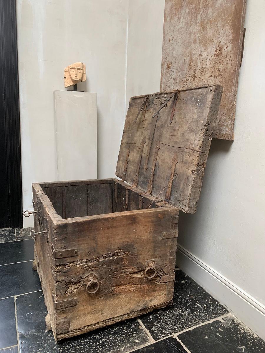 Early 16th Century Gothic Coffer Strongbox 3