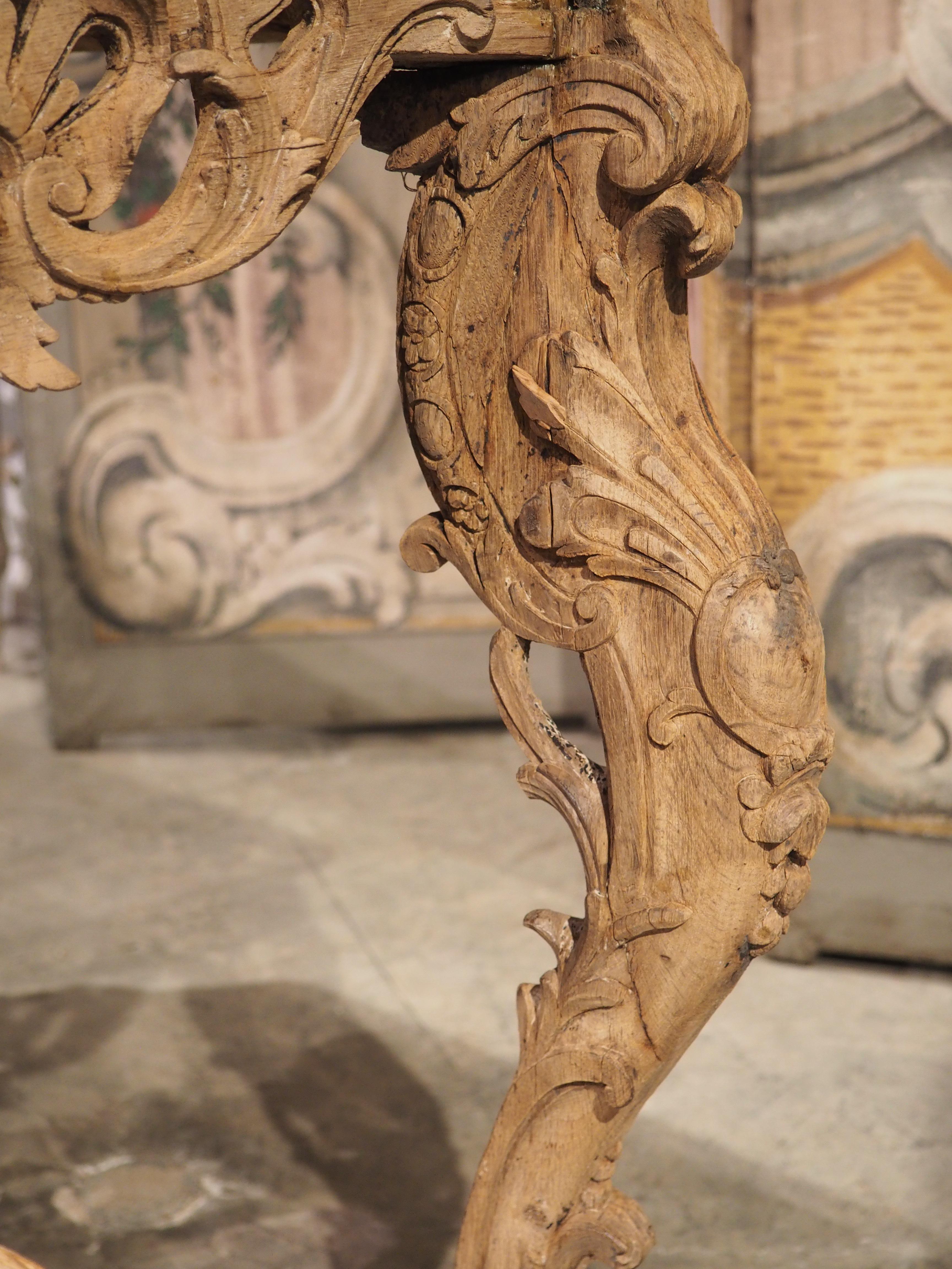 Early 1700s, Parisian Console Table in Carved Oak and Flanders Rouge Marble 10