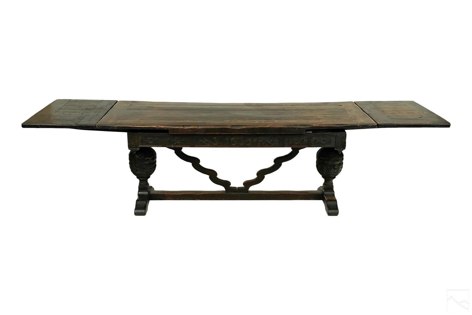 Early 17th Century English Jacobean Refectory or Withdraw Table In Fair Condition In Essex, MA