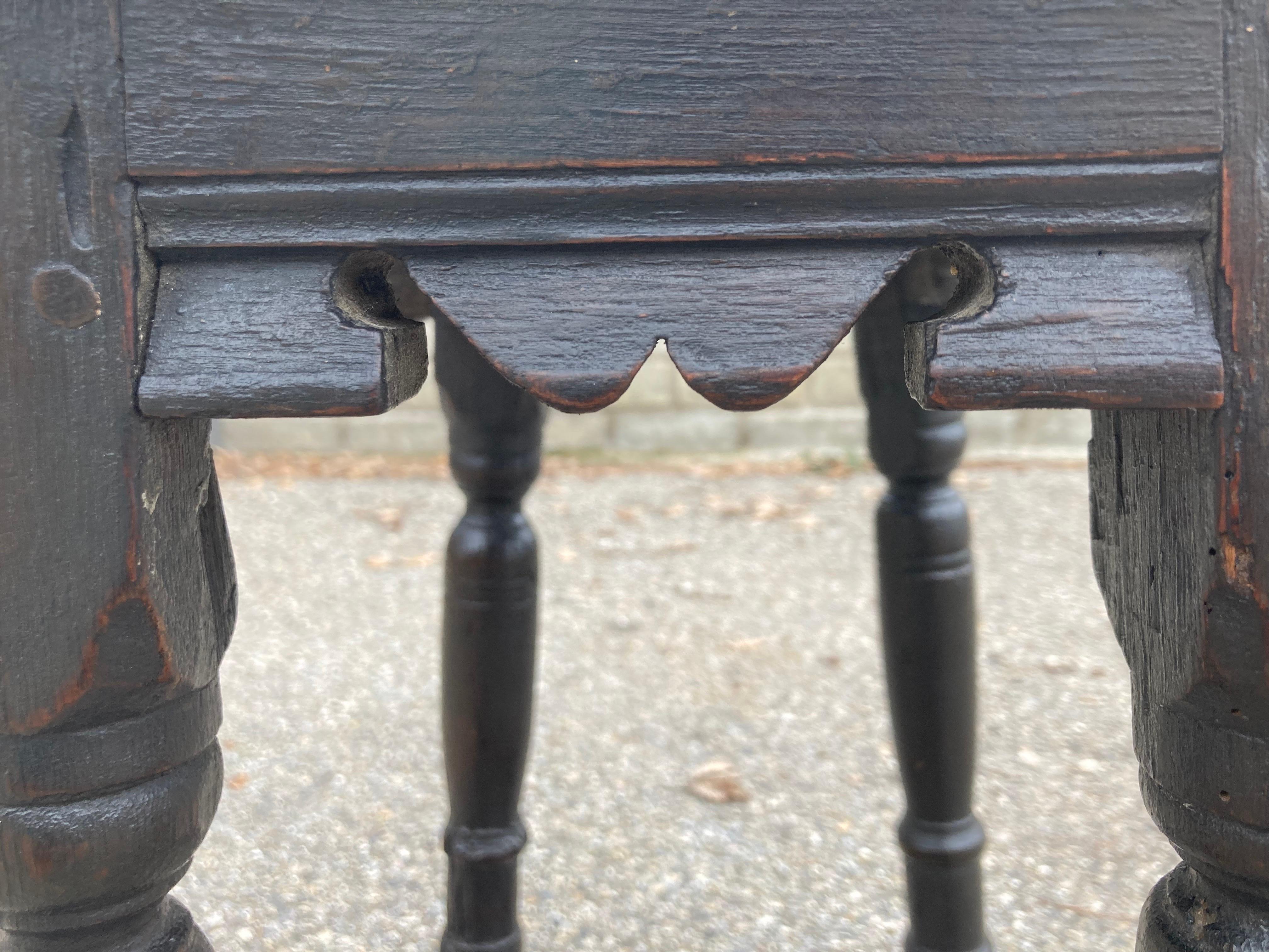 Early 17th Century English Oak Joint Stool 12