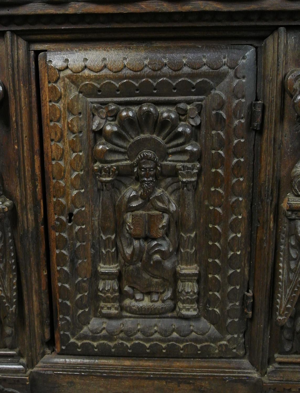 Early 17th Century Figural Carved Oak Livery Cupboard c. 1620 For Sale 3