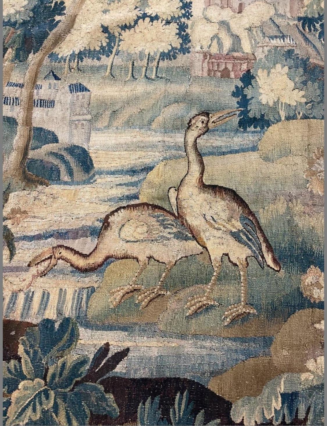 Flemish Verdure Landschaft Wandteppich mit Vögeln aus dem frühen 17. (Seide) im Angebot