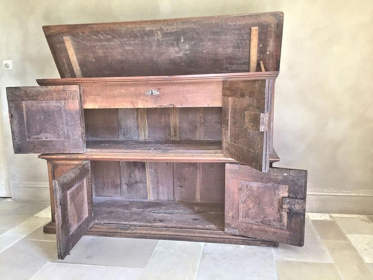 Early 17th Century Italian Cupboard 2