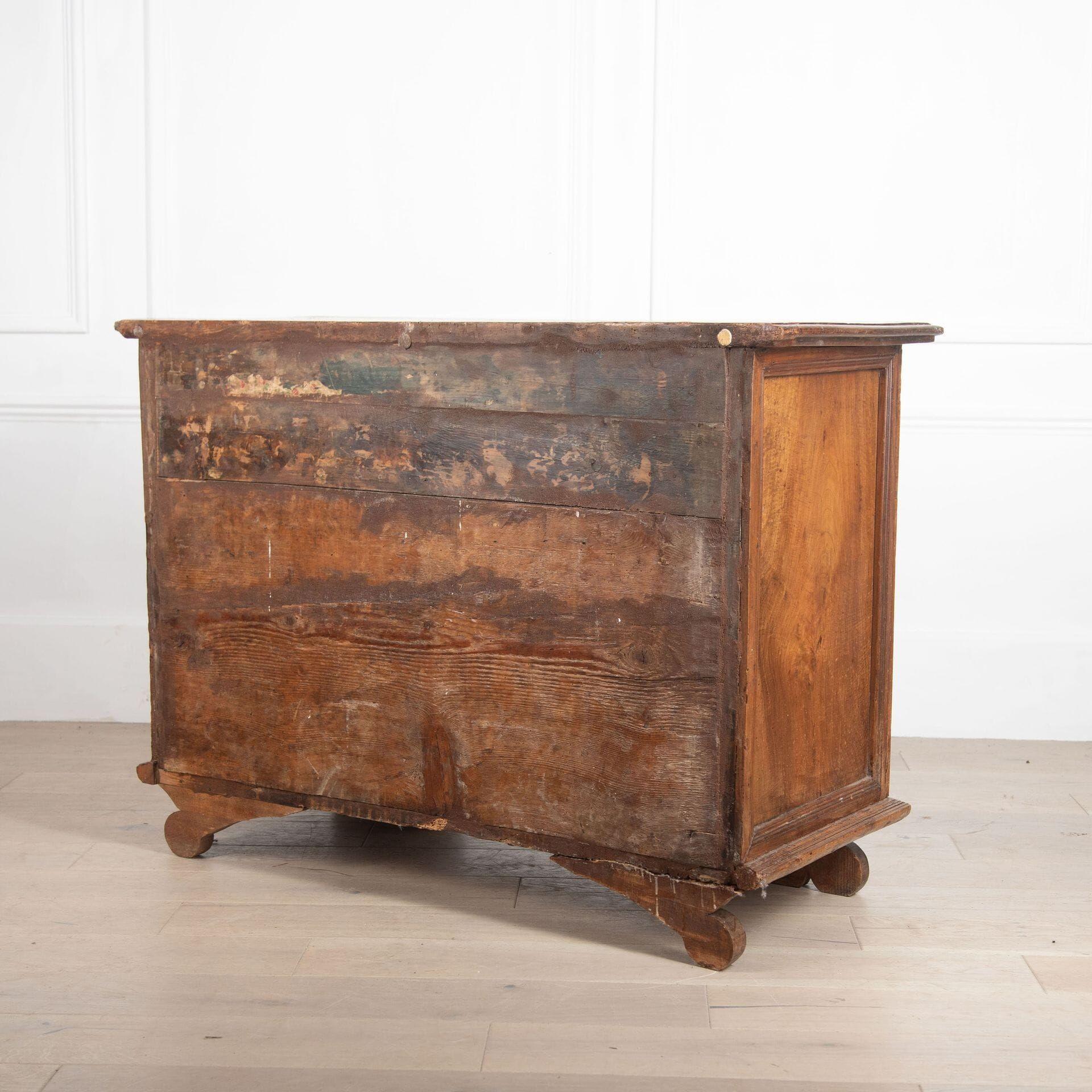 Early 17th Century Ligurian Faded Walnut Commode For Sale 5