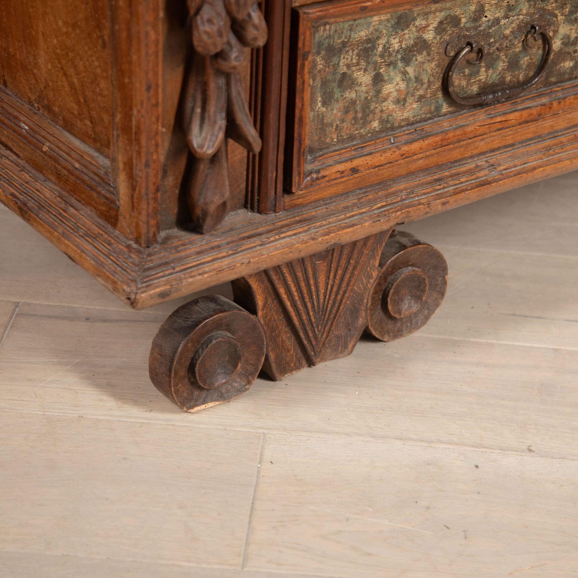 Wood Early 17th Century Ligurian Faded Walnut Commode For Sale