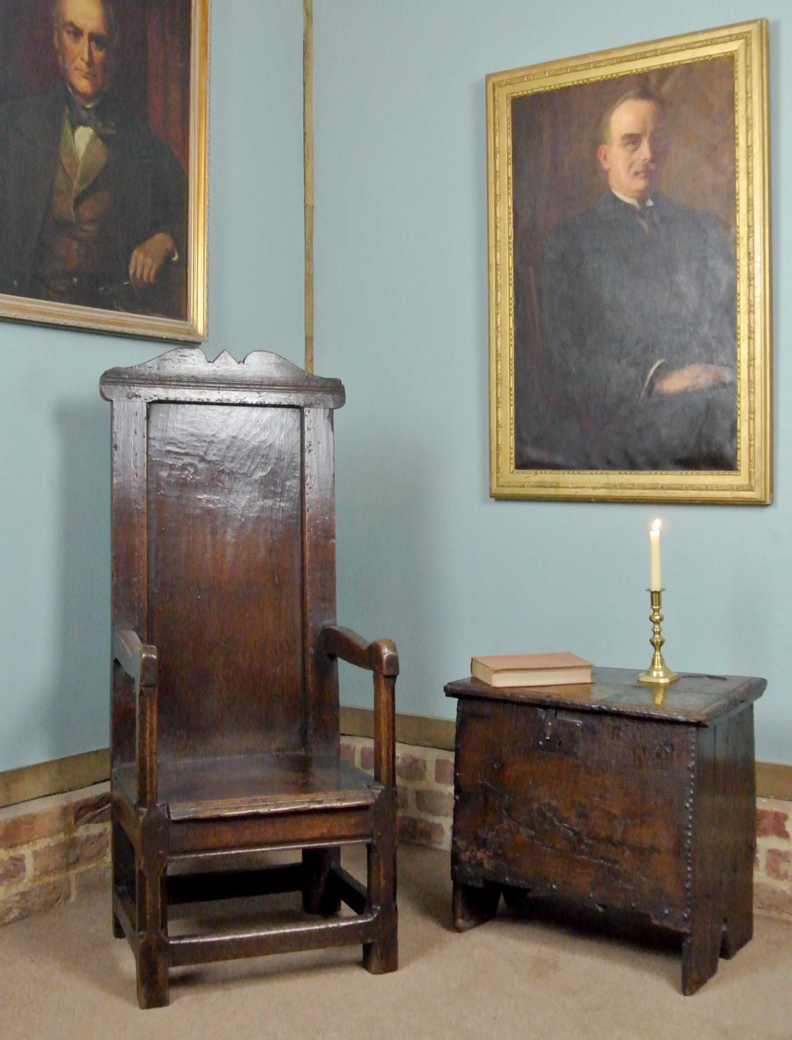 Early 17th Century Wainscot Oak Great Chair, c. 1620 In Good Condition In Heathfield, GB