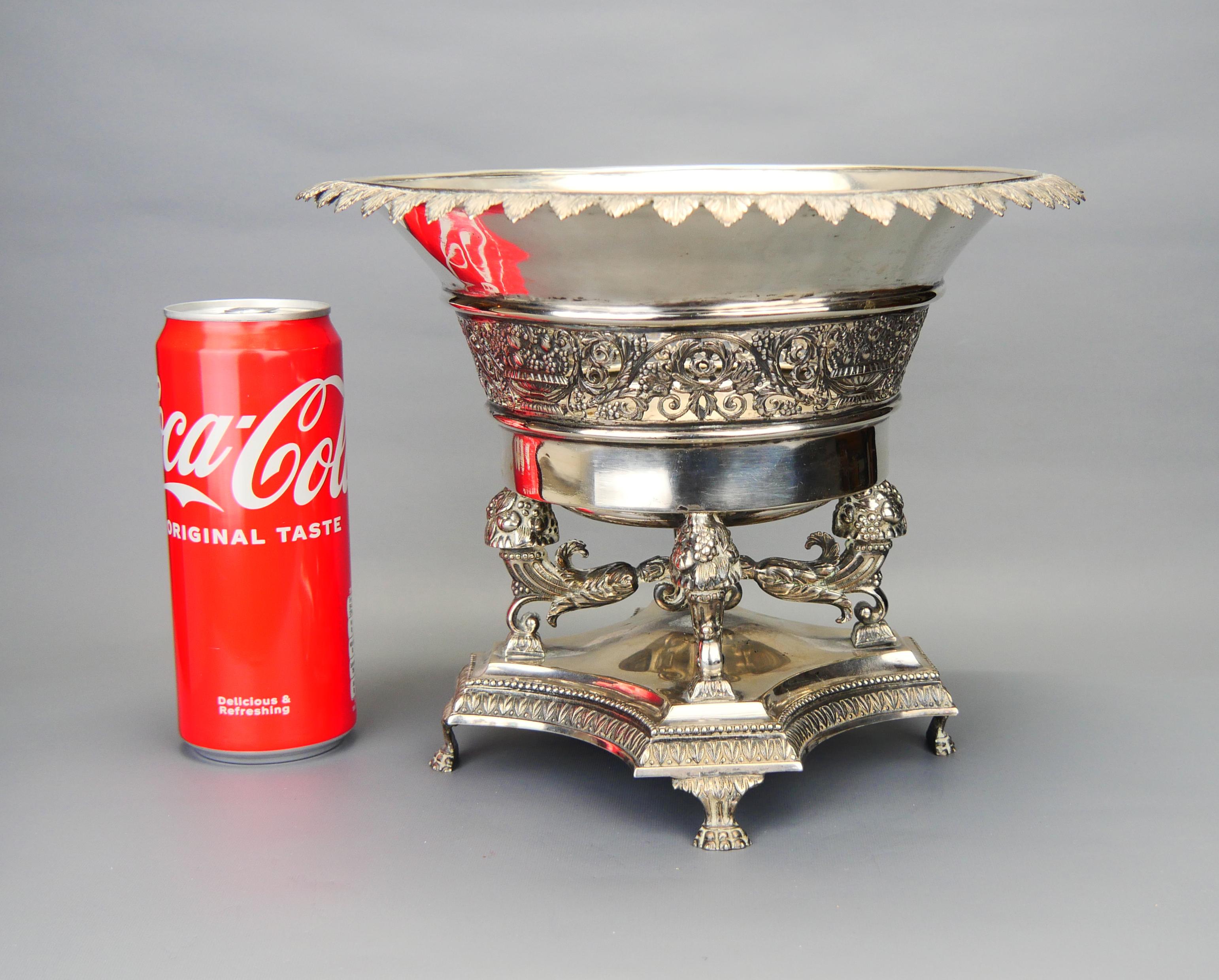 Centrotavola dell'Impero austriaco dell'inizio del 1800 solido 13 loth / 813 Silver / 1kg 40gr in vendita 11