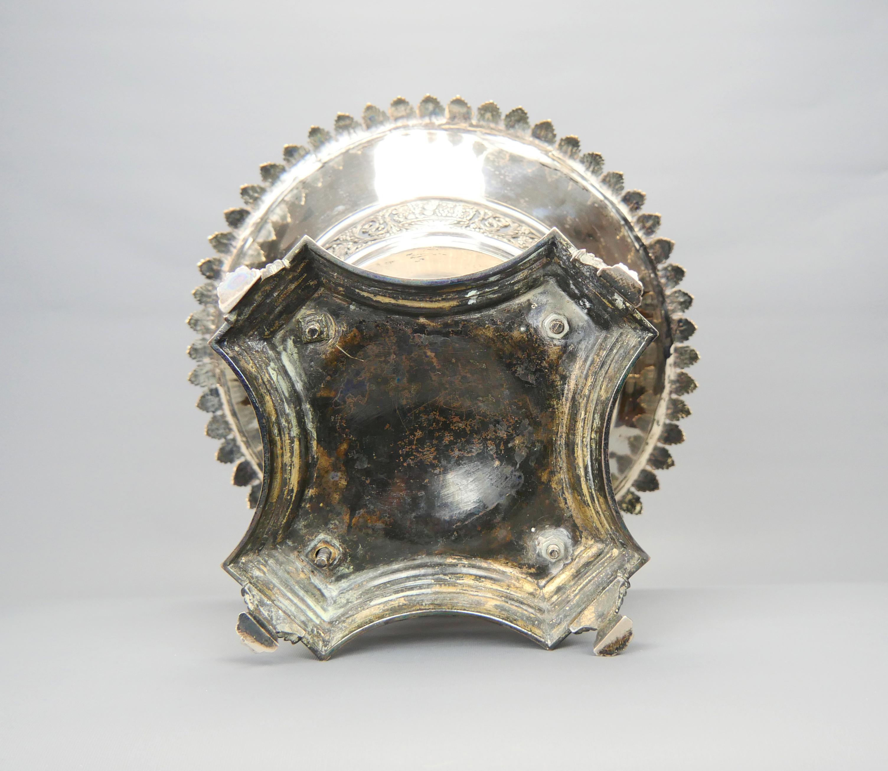 Centrotavola dell'Impero austriaco dell'inizio del 1800 solido 13 loth / 813 Silver / 1kg 40gr in vendita 3