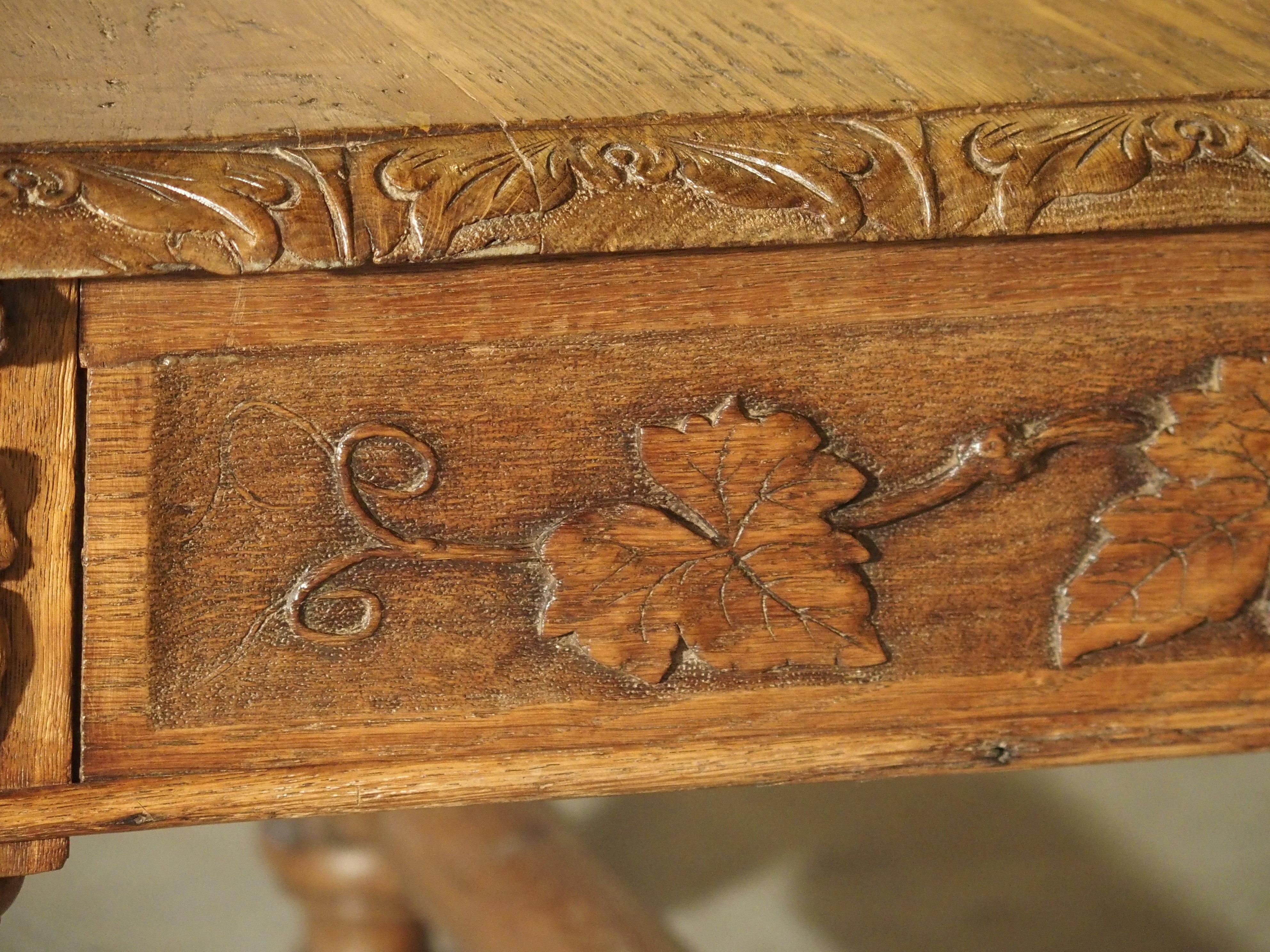 Early 1800s Carved French Oak Vineyard Table In Good Condition In Dallas, TX